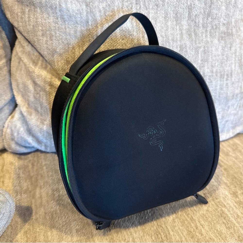 Razer BlackShark Headset Case with Neon Green Zip Accent